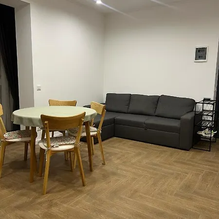 Modern Apartament Mukacheve Exterior photo